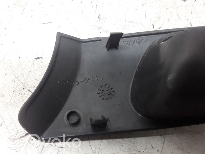 Toyota Avensis T250 Altro elemento di rivestimento della portiera anteriore 6761505020