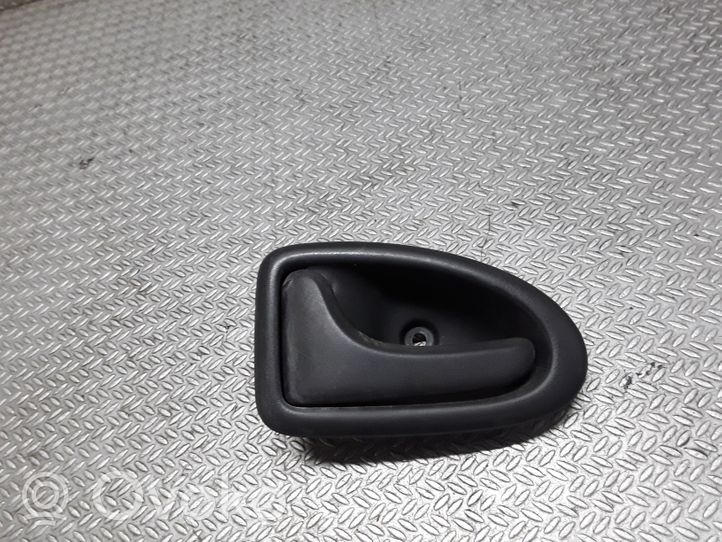 Nissan Primastar Klamka wewnętrzna drzwi przednich 8200028994