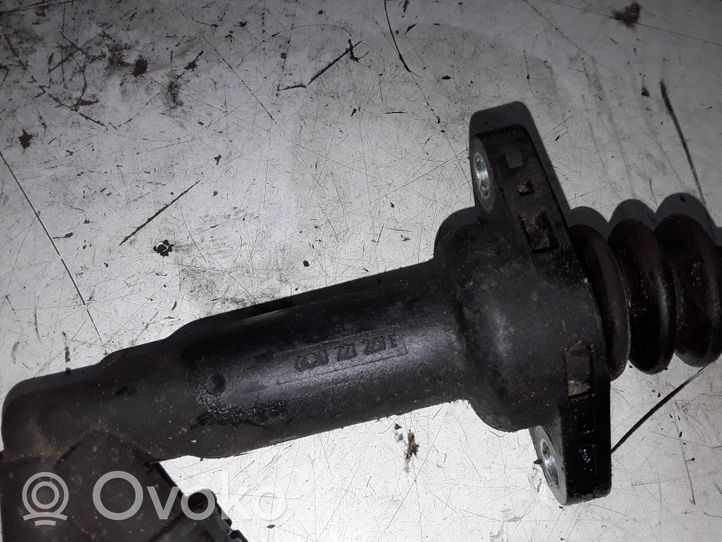 Seat Ibiza IV (6J,6P) Clutch slave cylinder 6Q0721261E