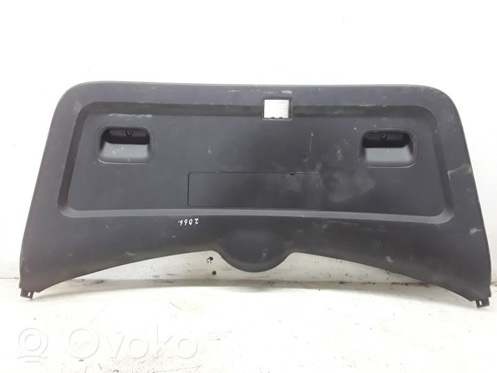 Toyota Corolla Verso AR10 Garniture de couvercle de coffre arriere hayon 