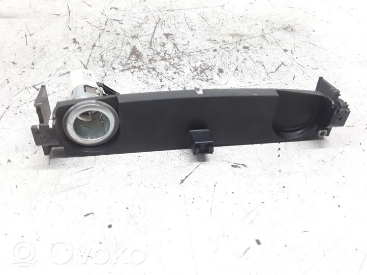 Porsche Cayenne (9PA) Accendisigari per auto 7L5863440