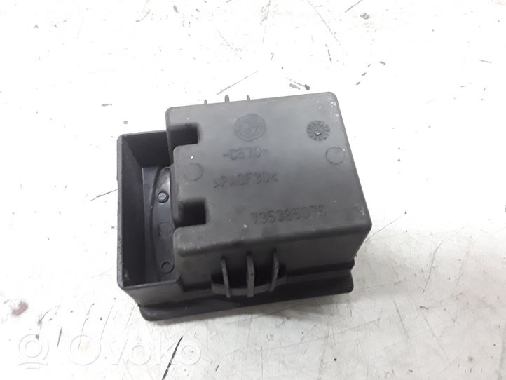 Fiat Croma Takaoven tuhkakuppi 735385076