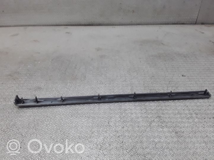 Porsche Cayenne (9PA) Rivestimento del vano portaoggetti del cruscotto 7L5857222