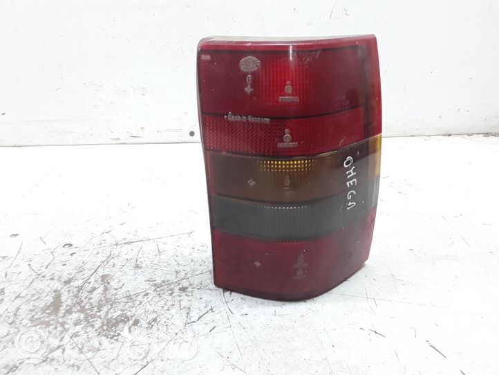 Opel Omega A Rear/tail lights 7R0163202