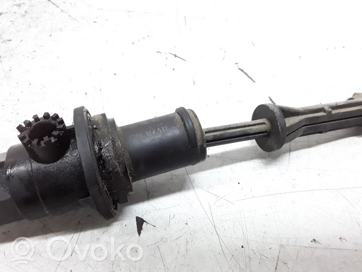 Opel Movano A Główny cylinder sprzęgła 7700314537