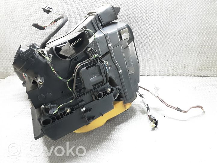 Volkswagen Polo IV 9N3 Interior heater climate box assembly 6Q1820001B