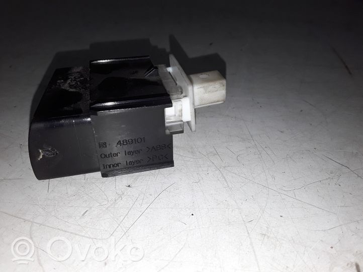 Toyota Corolla Verso E121 Alarm switch 489101