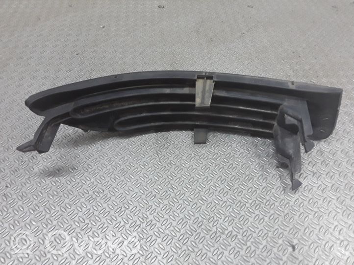 Toyota Avensis T250 Grille inférieure de pare-chocs avant 5212802020