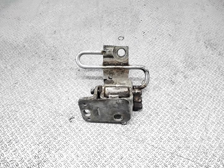 Volkswagen PASSAT B5.5 Front door lower hinge 