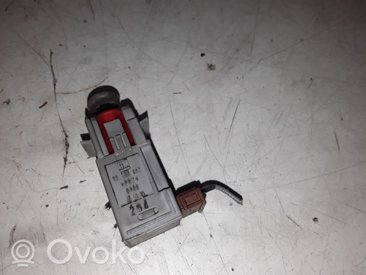 Opel Vectra C Czujnik położenia pedału sprzęgła 09185907