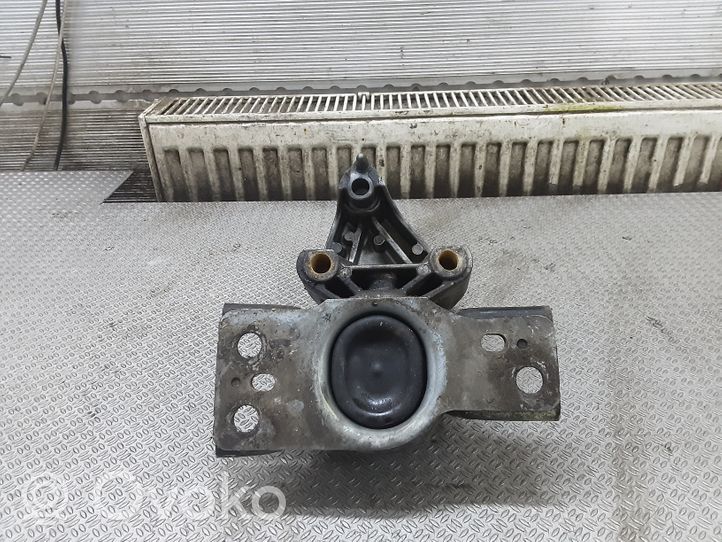 Renault Modus Moottorin kiinnikekorvake 8200298492