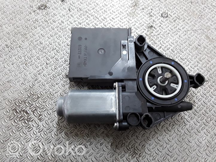 Volkswagen Touran I Motorino alzacristalli della portiera anteriore 1K0959792C