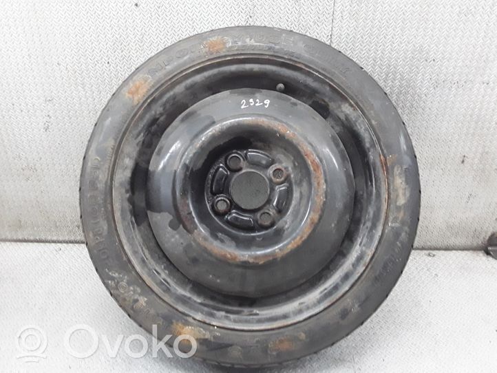 Toyota Echo Запасное колесо R 15 