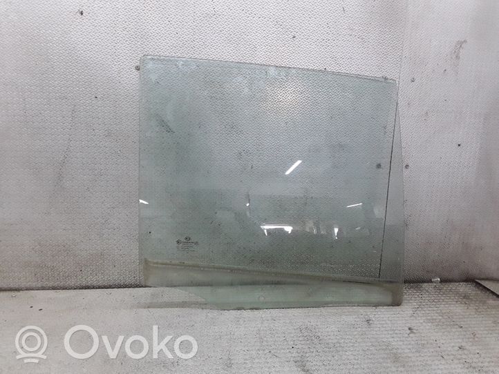 KIA Carens II Rear door window glass 