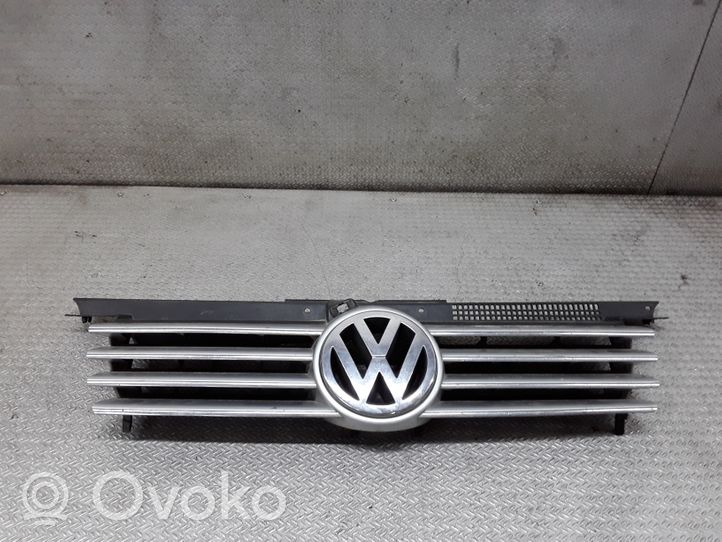 Volkswagen Bora Griglia superiore del radiatore paraurti anteriore 1J5853655C