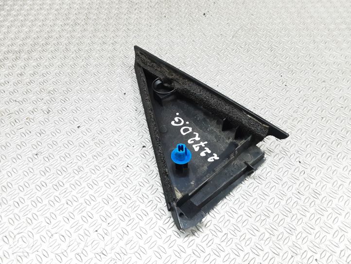 Nissan Primera Altro elemento di rivestimento della portiera posteriore 82292AV701