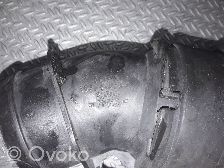 Mazda 2 Część rury dolotu powietrza 2S619A673EC