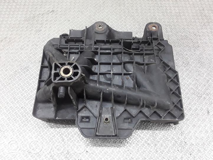 Volkswagen Polo Battery tray 6Q0915331D