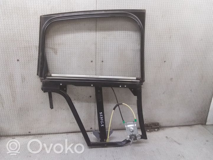 Audi A2 Takaoven manuaalinen ikkunan nostin 8Z0839753A