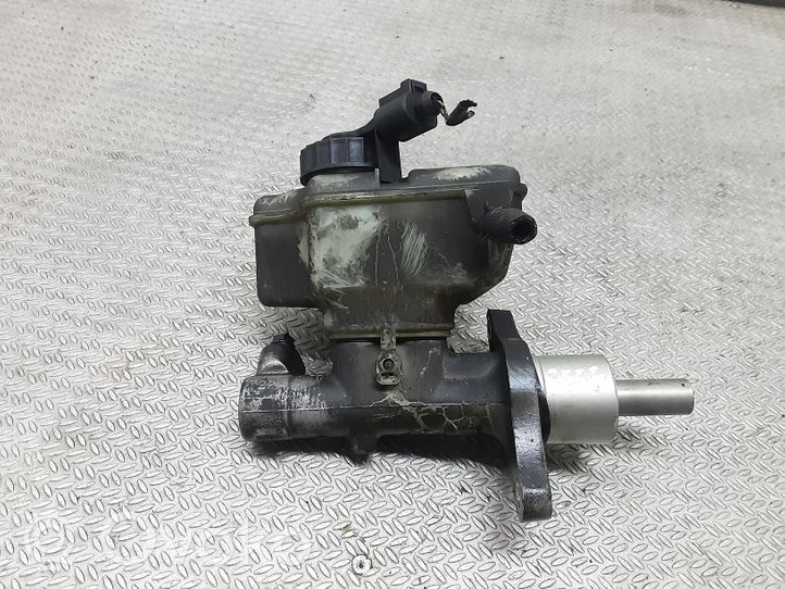 Audi A3 S3 A3 Sportback 8P Master brake cylinder 1K16M301C