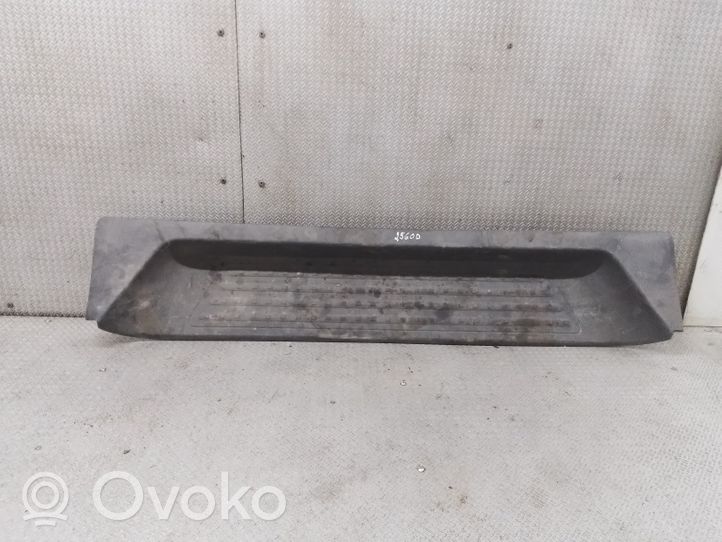 Volkswagen Transporter - Caravelle T5 Other sill/pillar trim element 7H0863725T