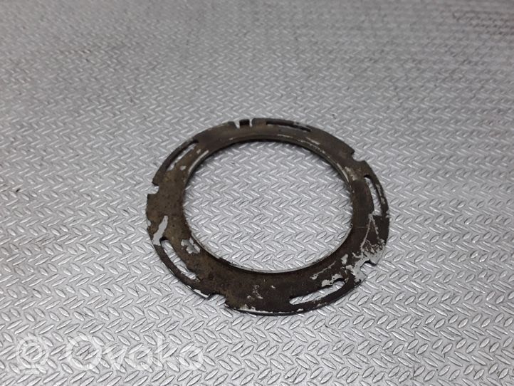 Nissan Murano Z50 Anello/dado di bloccaggio della vite della pompa del carburante nel serbatoio 