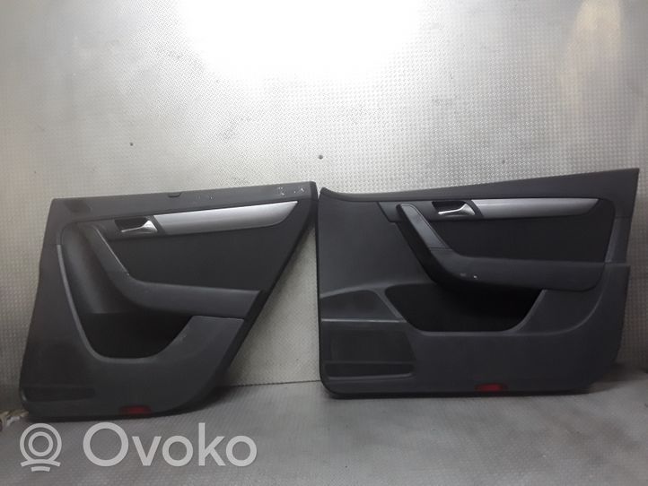 Volkswagen PASSAT B7 Set di rivestimento sedili e portiere 