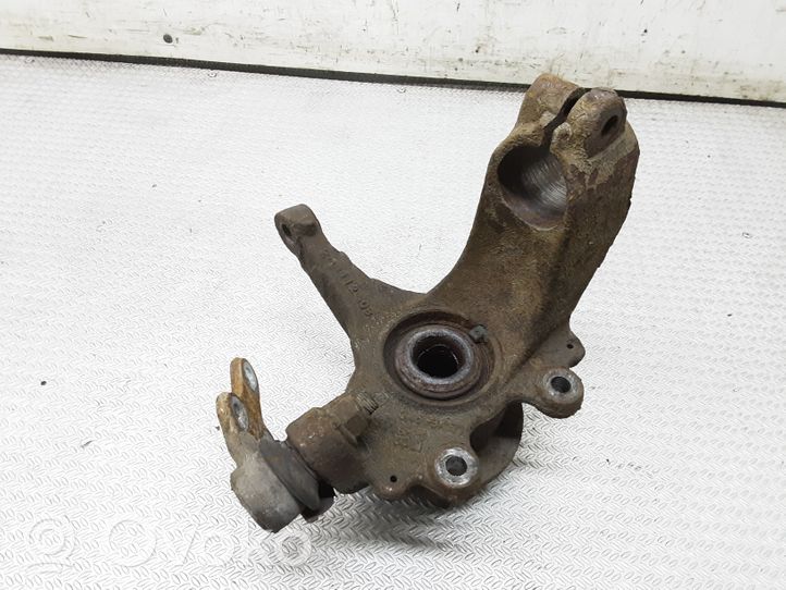 Ford C-MAX I Front wheel hub spindle knuckle 