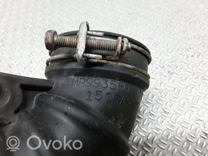 Mitsubishi Grandis Oro paėmimo kanalo detalė (-ės) MR993560