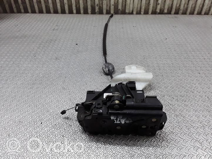 Volkswagen Caddy Front door lock 3B1837016