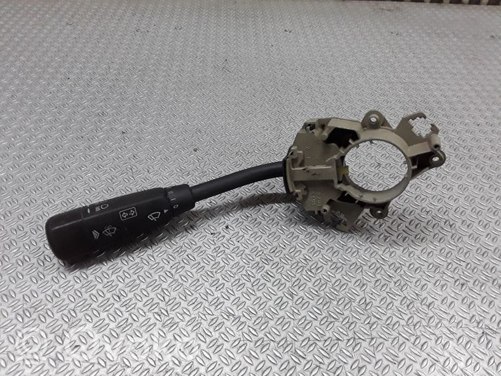 Mercedes-Benz CLK A208 C208 Indicator stalk 285599