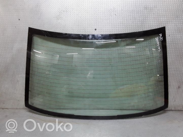 Volkswagen Polo Rear windscreen/windshield window 