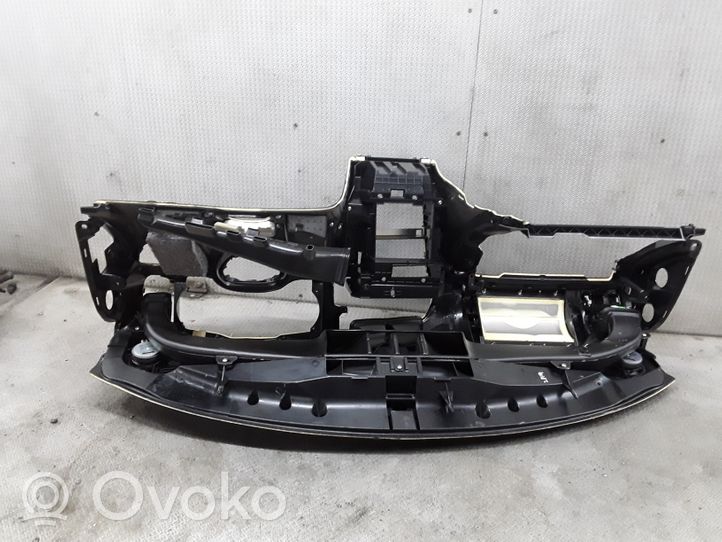 Saab 9-3 Ver2 Deska rozdzielcza 127671660