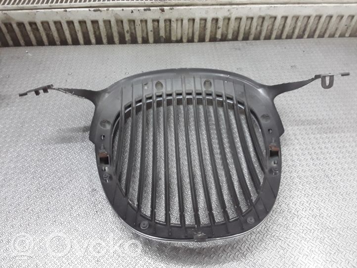 Jaguar S-Type Grille calandre supérieure de pare-chocs avant XR838A100AA