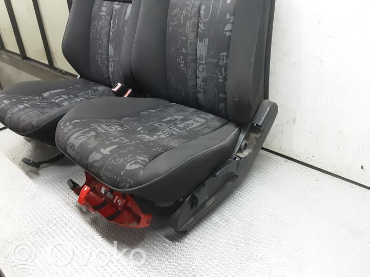 Mercedes-Benz E W210 Set interni 