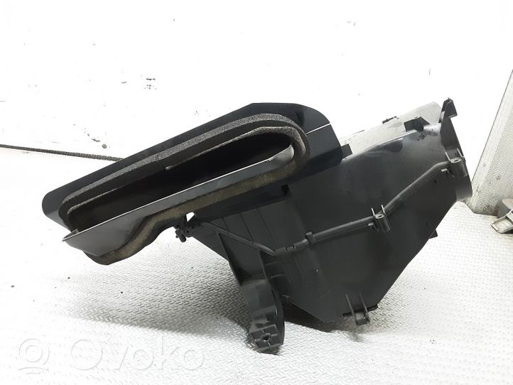 Mitsubishi Colt Scatola alloggiamento climatizzatore riscaldamento abitacolo assemblata MR568939