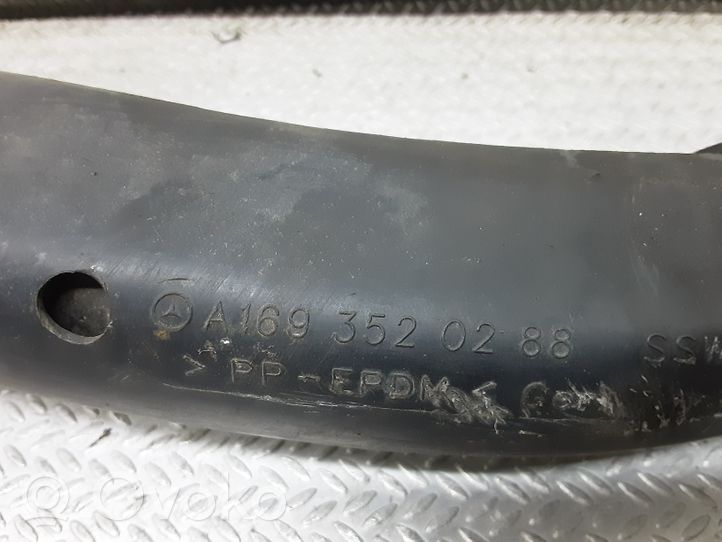 Mercedes-Benz B W245 Braccio di controllo sospensione posteriore A1693520288