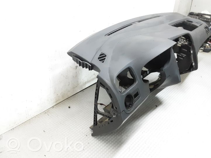 Volkswagen Polo V 6R Dashboard 6R1857001AJ