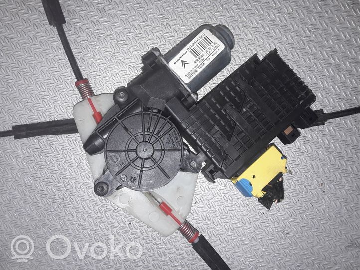 Citroen C4 Grand Picasso Front door window regulator with motor 