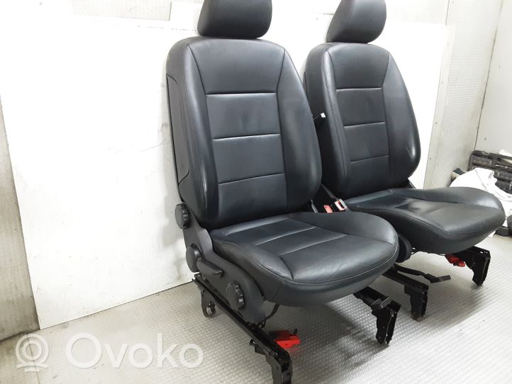 Mercedes-Benz A W169 Set interni 