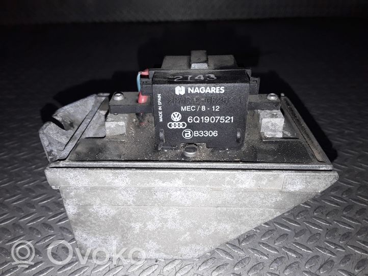 Audi A2 Heater blower motor/fan resistor 6Q1907521