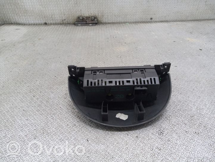 Opel Combo C Monitor/display/piccolo schermo 009164455