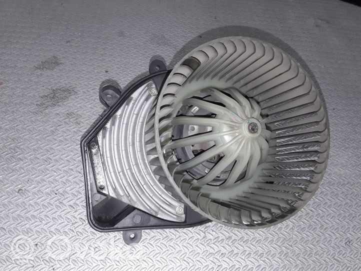 Volkswagen PASSAT B5.5 Ventola riscaldamento/ventilatore abitacolo 74022123