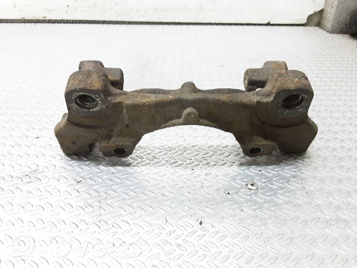 Ford Mondeo MK IV Supporto della pinza del freno anteriore 