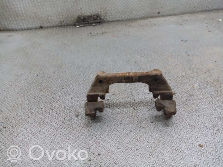 Ford C-MAX I Brake caliper pad carrier rear 