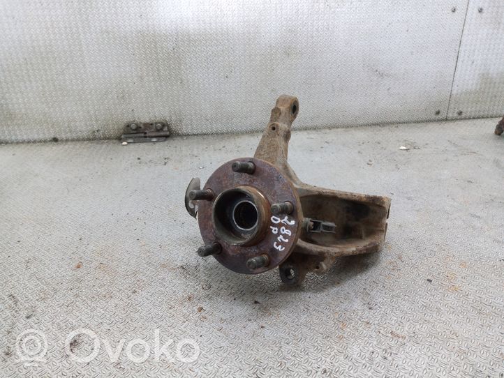Ford C-MAX I Front wheel hub spindle knuckle 