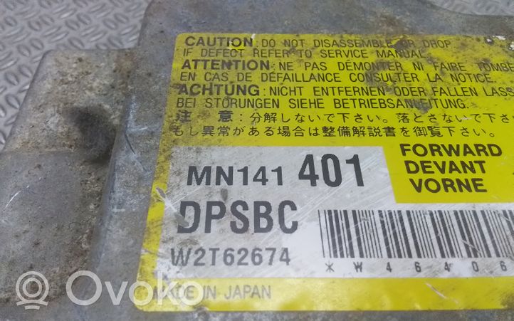 Mitsubishi Grandis Airbag control unit/module MN141401