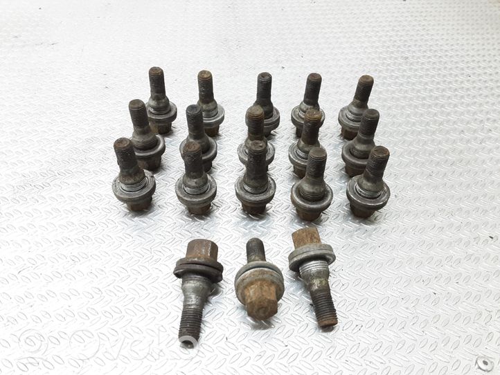 Dodge Avenger Nuts/bolts 