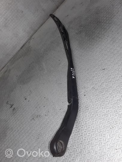 Opel Meriva A Windshield/front glass wiper blade 13139725