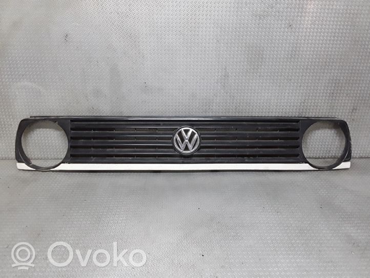 Volkswagen Golf II Grotelės viršutinės 